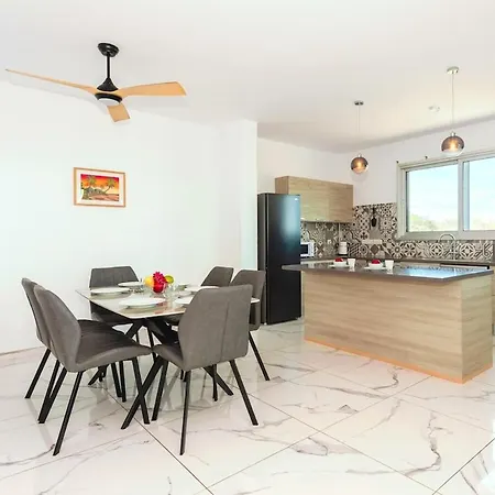 Royal Panoramic View 3bdr With Pool