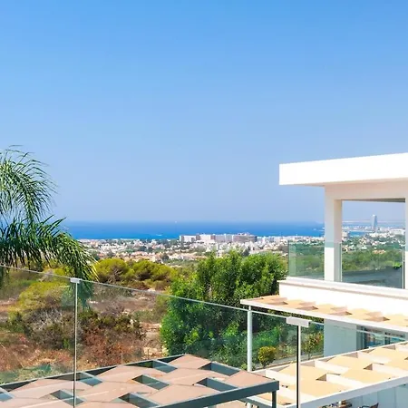 Royal Panoramic View 3bdr With Pool וילה איה נאפה