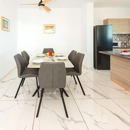 וילה Royal Panoramic View 3bdr With Pool *