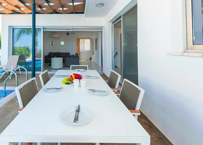 别墅 Royal Panoramic View 3bdr With Pool