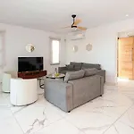 别墅 Royal Panoramic View 3bdr With Pool *