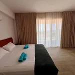 别墅 Royal Panoramic View 3bdr With Pool *