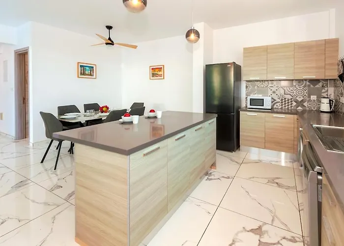 Royal Panoramic View 3bdr With Pool ヴィラ アヤナパ